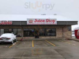 Juice Stop outside