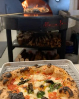 Inferno Pizzeria Napoletana food