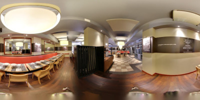 Bistro Regent inside