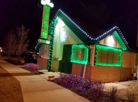 Mc Clenaghan's Pub outside