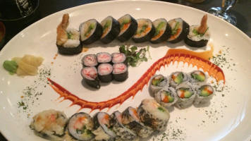 Sushi Moto food