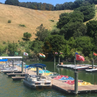 Lake Chabot Marina Cafe outside