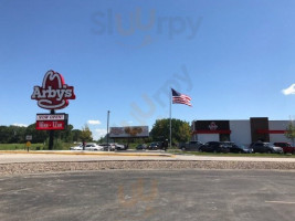 Arby's outside