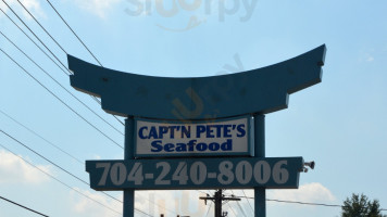 Captain Pete's Seafood food