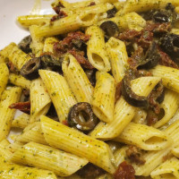 Viney's Italian Kitchen food