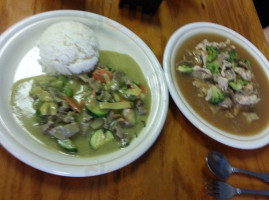 Thai Thai Cuisine food