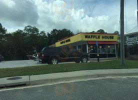 Waffle House outside