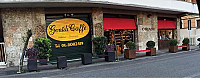 Gentili Caffe outside