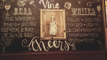 The Vine Wine Shoppe outside