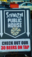 Schmizza Public House food