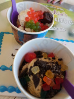 Menchie's food