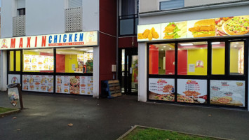 Maxin Chicken Livry Gargan inside