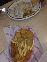 Huddle House food