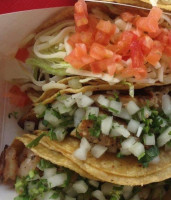 Tacos Y Mas Oak Lawn food