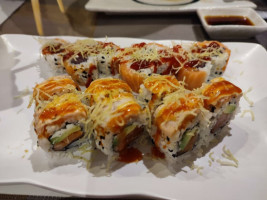 Semi Sushi food