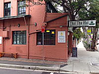 Thai Tha Hai outside