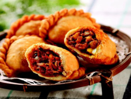 Tip Top Curry Puff (bugis Junction) food