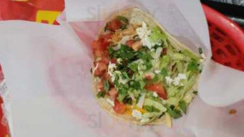 Fuzzy's Taco Shop food