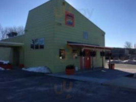 Rosemont Market Bakery outside