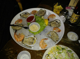 Lone Star Oyster food