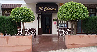 El Chaleco outside