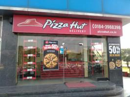 Pizza Hut inside