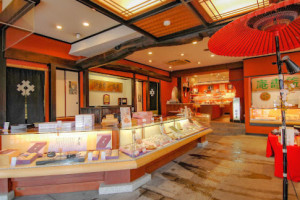 Izutsu Yatsuhashi Honpo Kyoto Gion Main Store food