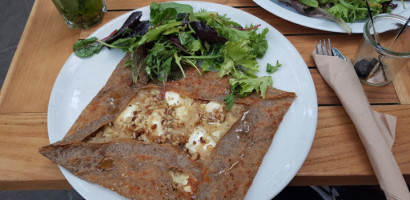 Le Bananier Crêperie Locavore food