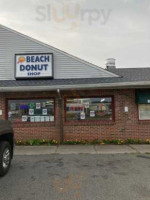 Beach Donut Shop outside