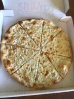 Verona’s Pizza food