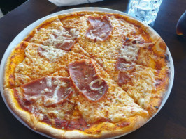 Dk Pizza food