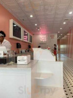 Ice Cream Shoppe Of Destin food