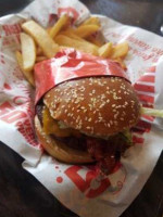 Red Robin Gourmet Burgers And Brews food