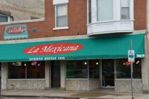 La Mexicana outside