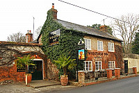 The Wheatsheaf, Lower Woodford outside