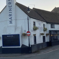 Three Mariners Pub outside