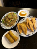Hong's Delight food
