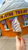 Twistee Treat Valrico food