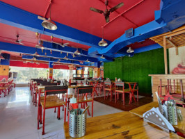 Wooddy Jhone's Pizza (pizza Birthday Party Place In Nashik) inside