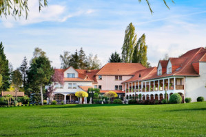 Hôtel Saint Hubert Hambach Sarreguemines outside