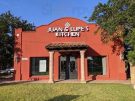 Juan Lupe's Kitchen outside