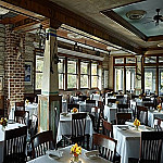 Landry's Seafood House Branson inside