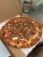 Avila's Pizza food