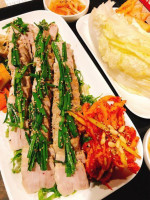 Joo Joo Restaurant & Karaoke food