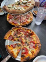 3 Wood Pizza Pub food