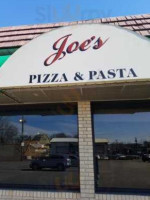 Joe's Drive In Pizzeria outside