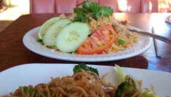 Smiley Thai food