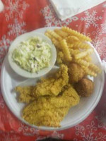 Renee's Southern Grill food