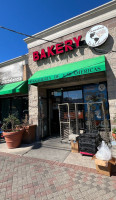 Panaderia De Las Americas outside