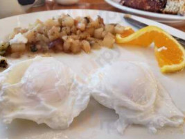 Virginia Creek Settlement food